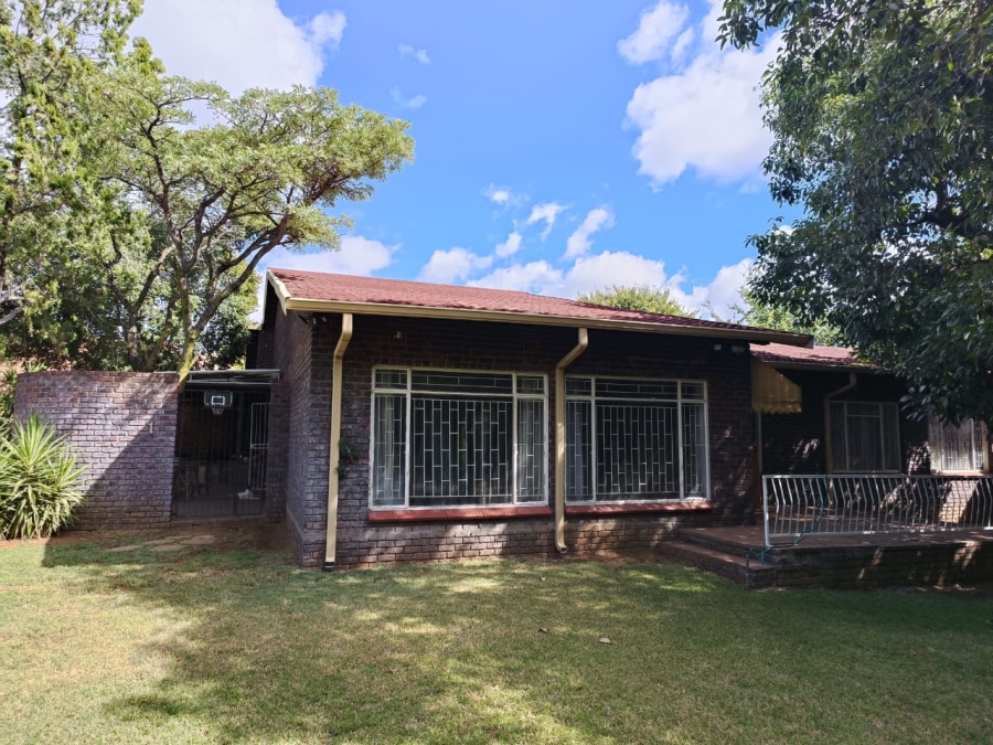 3 Bedroom Property for Sale in Protea Park North West